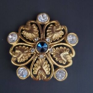 VTG Avante Brooch Gold Tone Clear Rhinestones with Blue Center Stone Signed 60's